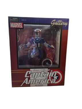 Marvel Gallery: Sam Wilson Captain America PVC Diorama Figure